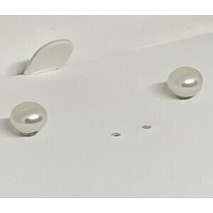 Sterling Silver Pearl Earrings (6mm) Stud Style Fashion Chic Trendy Elegant NWT